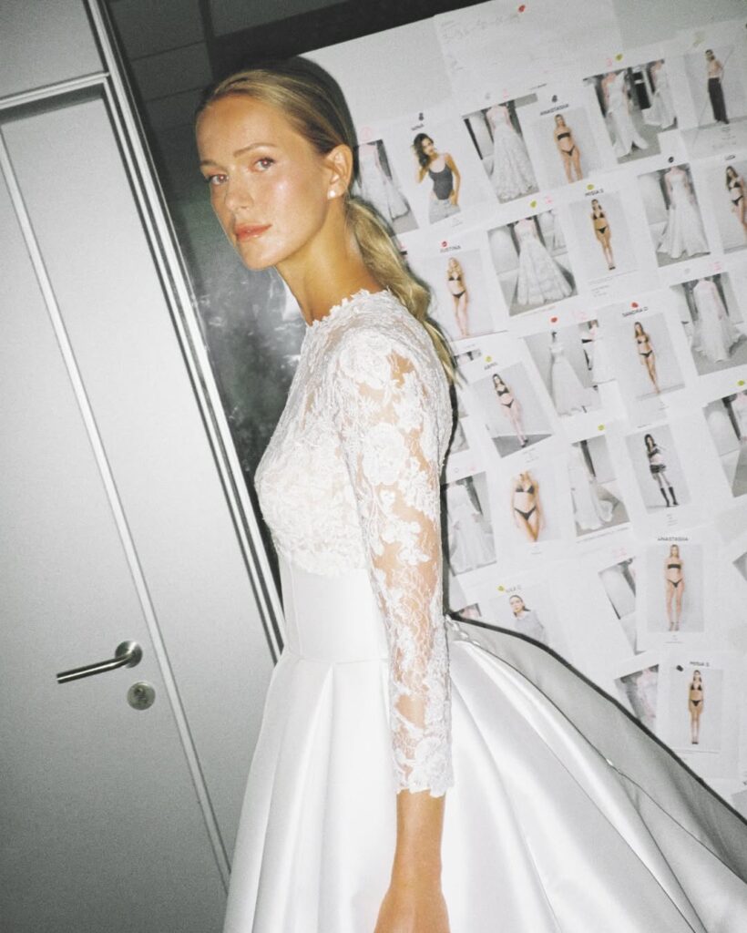 Backstage at #PronoviasHeartquarters, captured on film. Raw moments, real emotion, and all the magic behind the making of our 2026 collections.#Pronovias #PronoviasBridalWeek (3)
