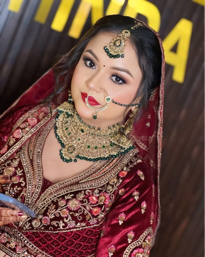Makeup artist in Bathinda